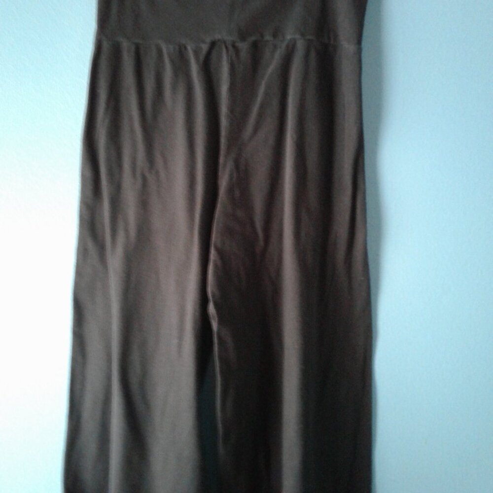 Newport News yoga goucho pants Size Medium